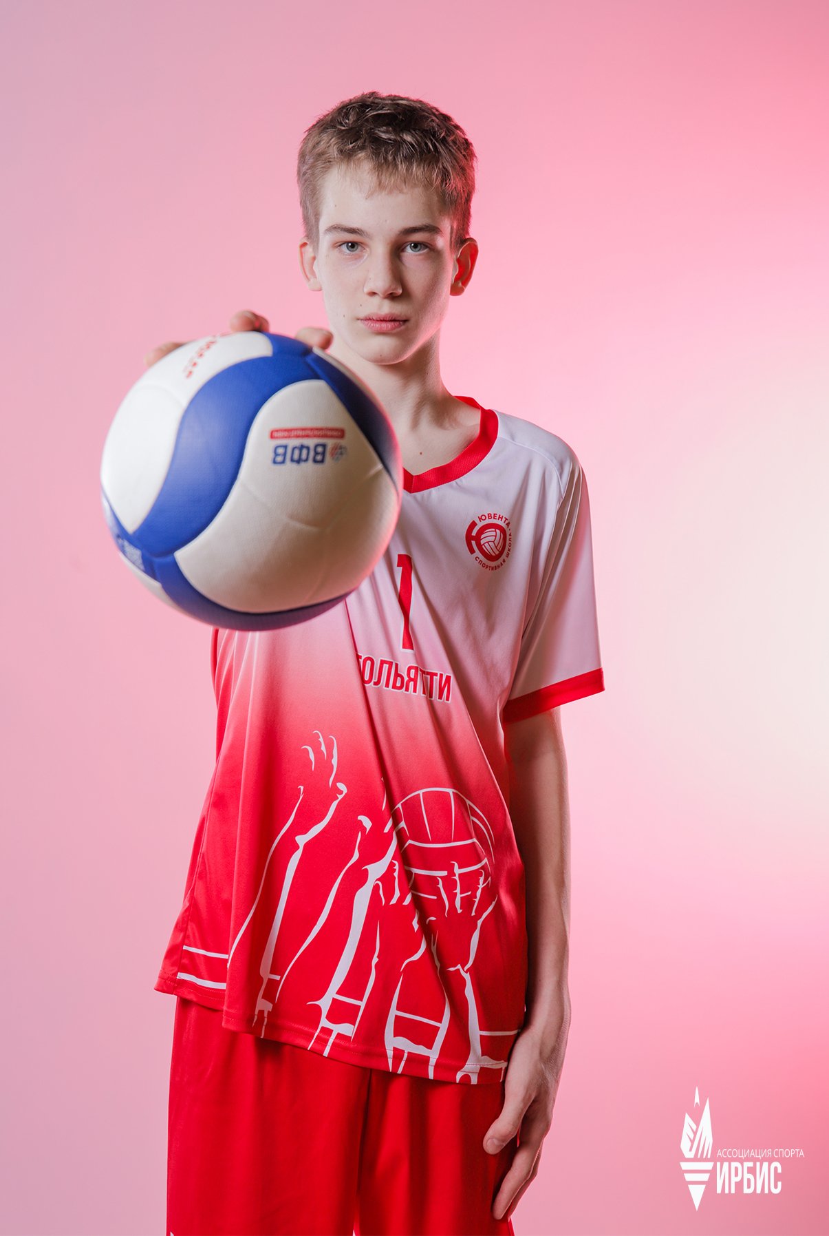 Фото 0198d0cc-ff7c-7203-bc19-593786ed6498